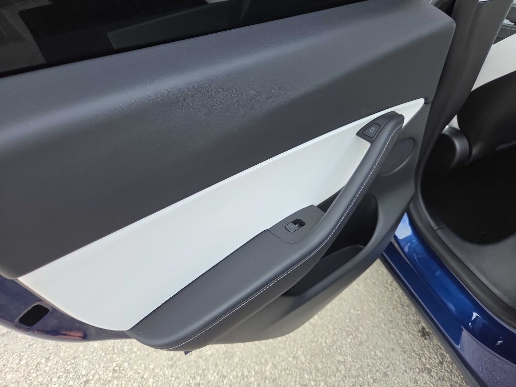Photo 22 of this TESLA MODEL Y