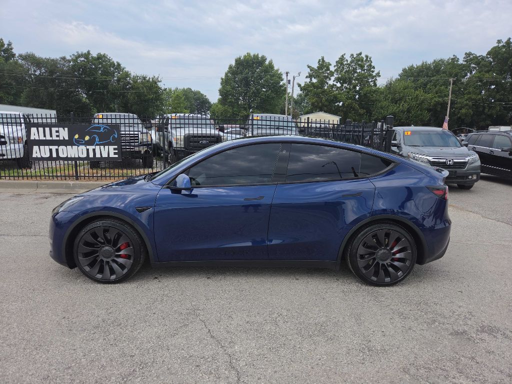 Photo 2 of this TESLA MODEL Y