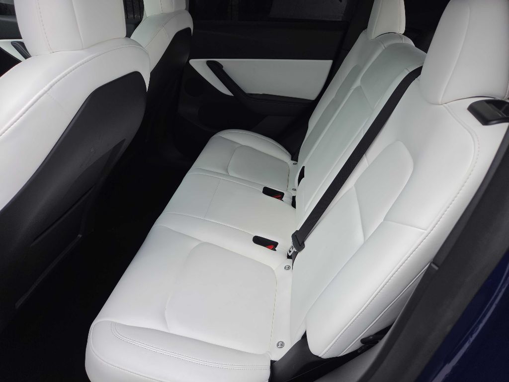Photo 23 of this TESLA MODEL Y