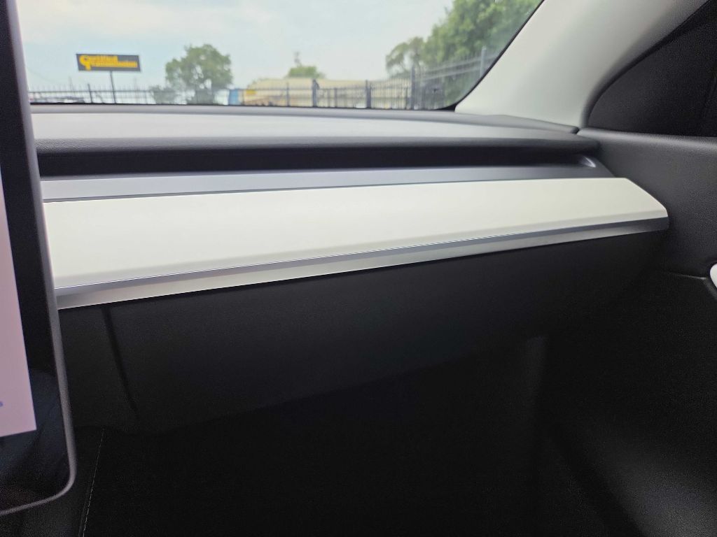 Photo 19 of this TESLA MODEL Y