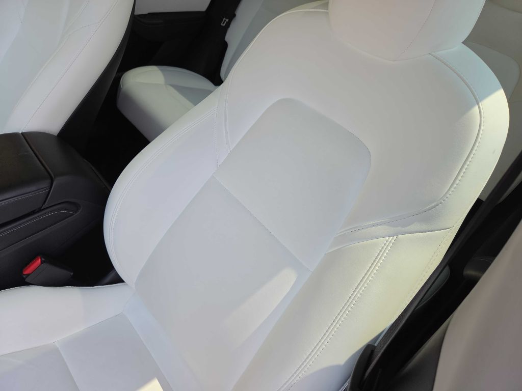 Photo 12 of this TESLA MODEL Y