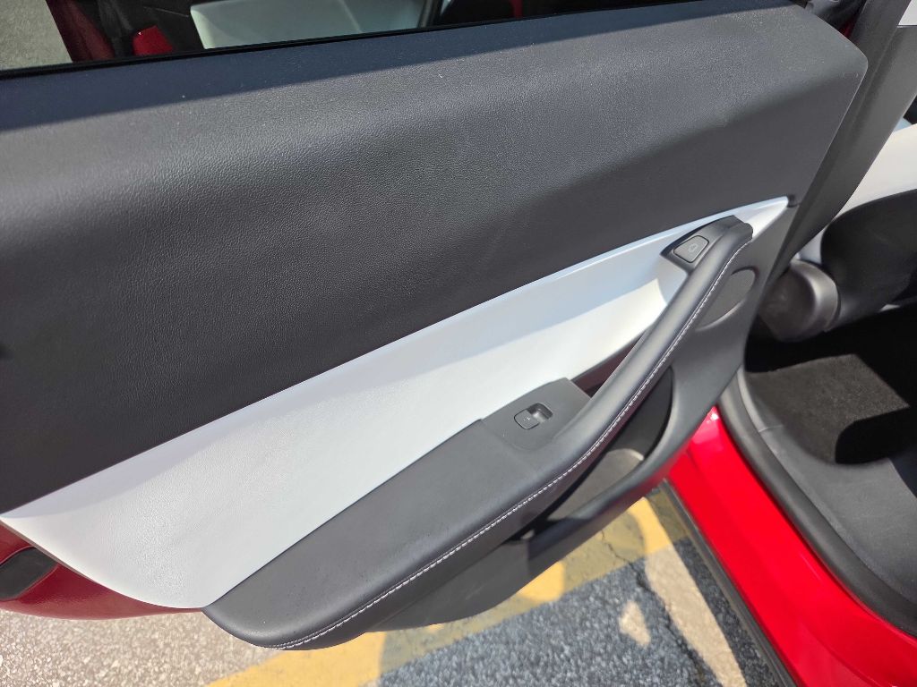 Photo 22 of this TESLA MODEL Y
