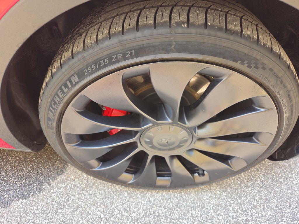 Photo 27 of this TESLA MODEL Y