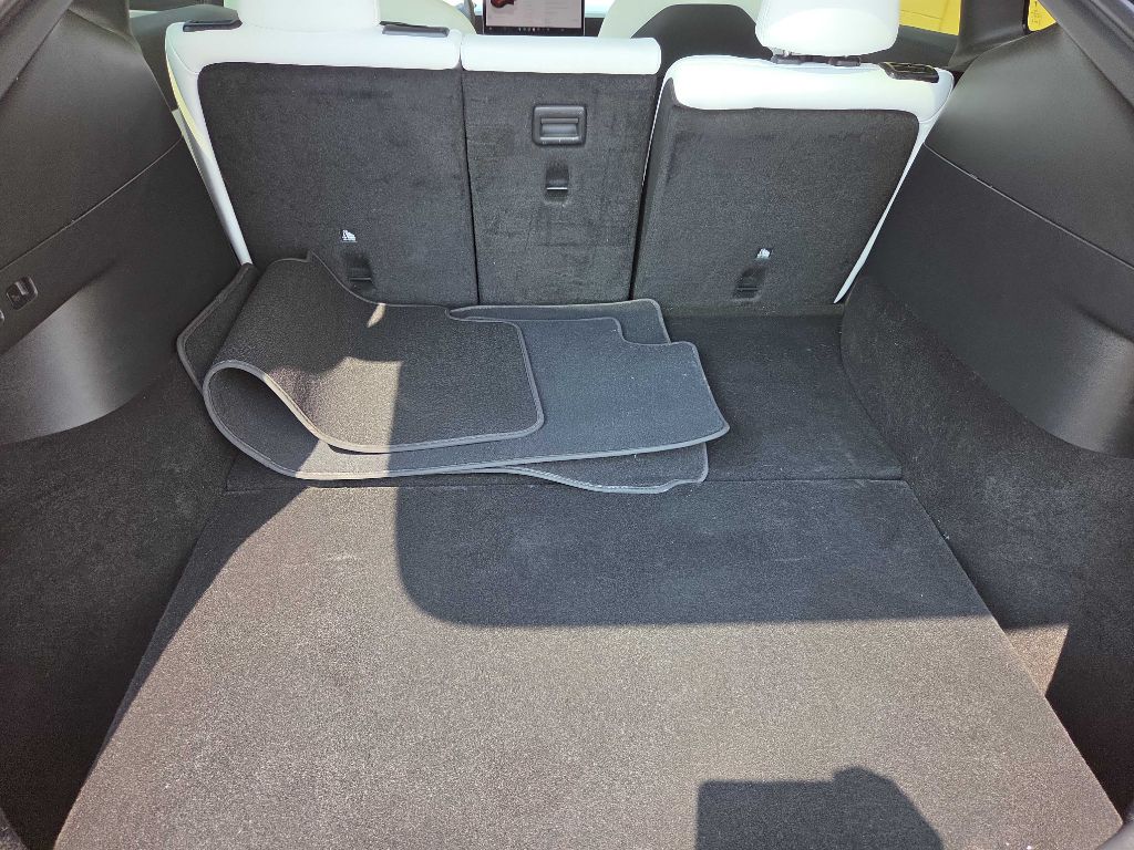 Photo 24 of this TESLA MODEL Y