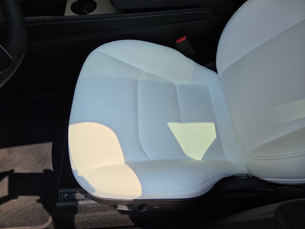 Photo 11 of this TESLA MODEL Y