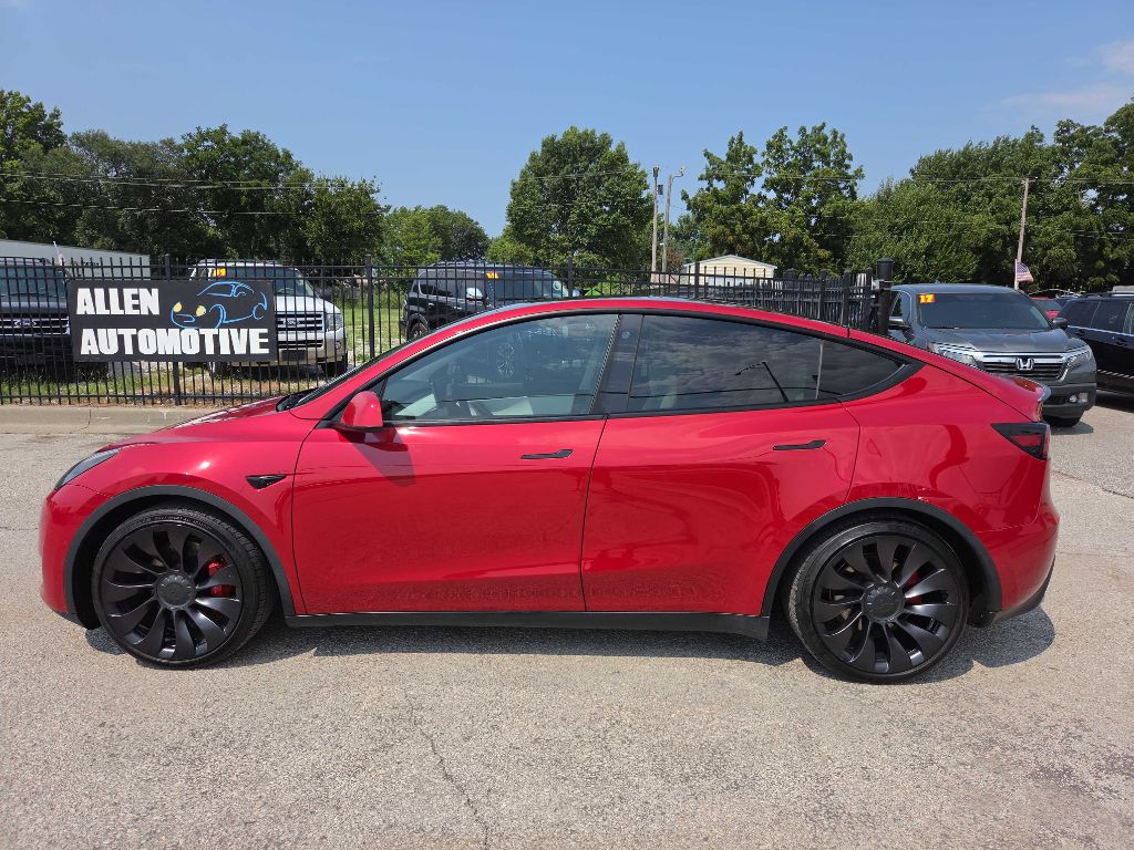 Photo 5 of this TESLA MODEL Y