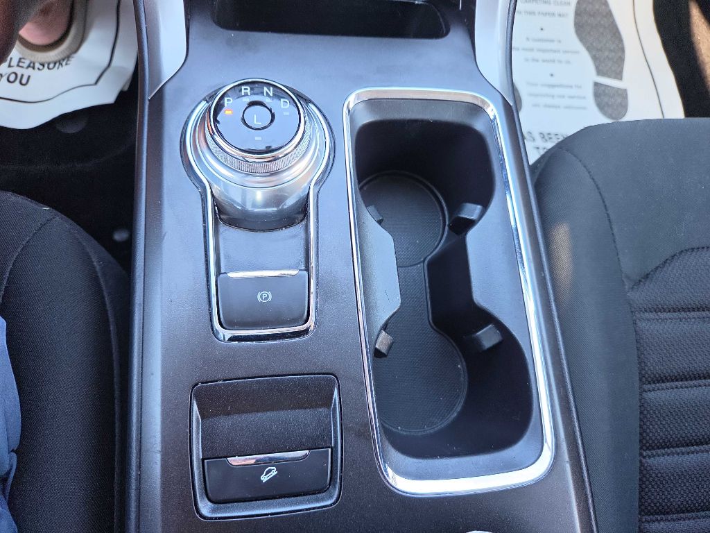 Photo 20 of this FORD FUSION