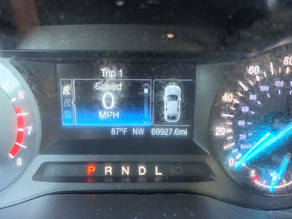 Photo 16 of this FORD FUSION