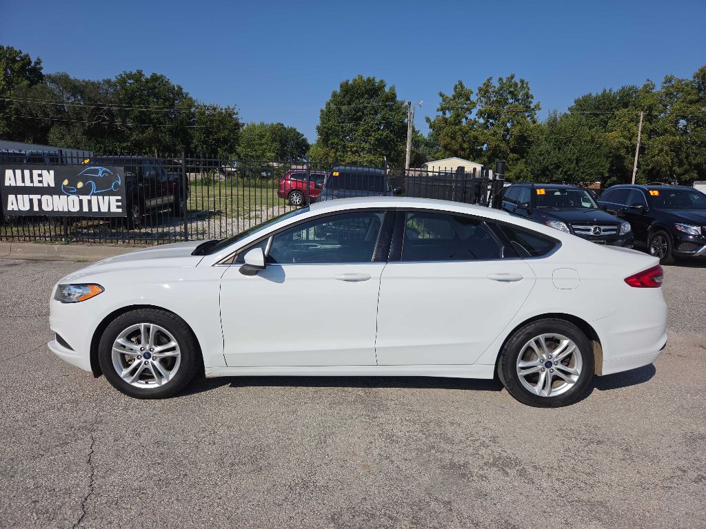 Photo 2 of this FORD FUSION