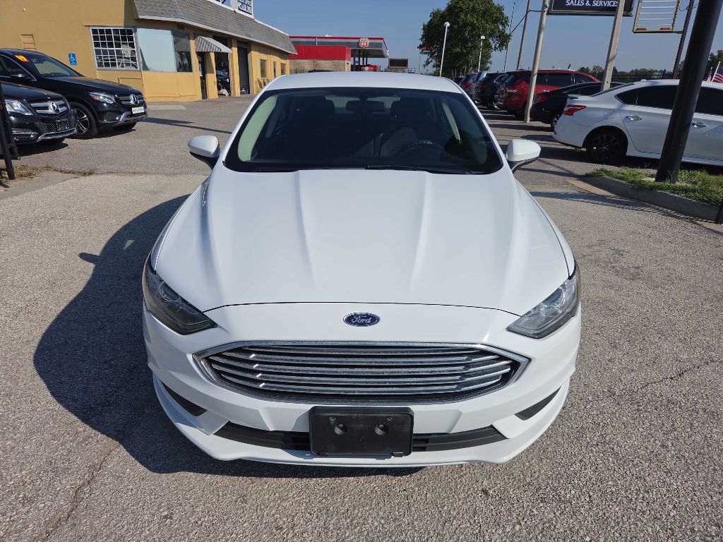 Photo 8 of this FORD FUSION