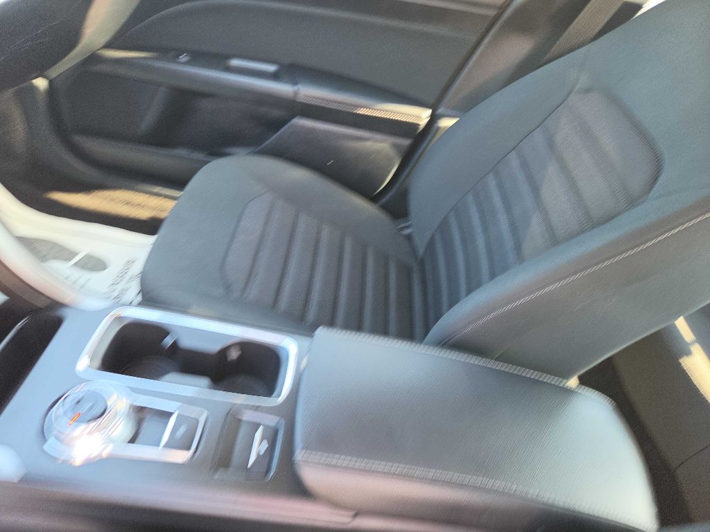 Photo 14 of this FORD FUSION