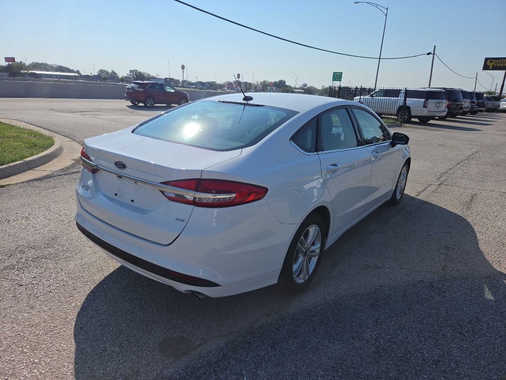 Photo 5 of this FORD FUSION