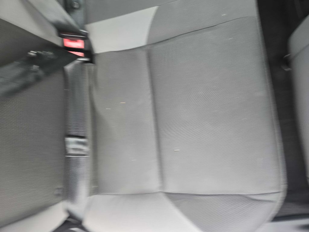 Photo 18 of this FORD FOCUS