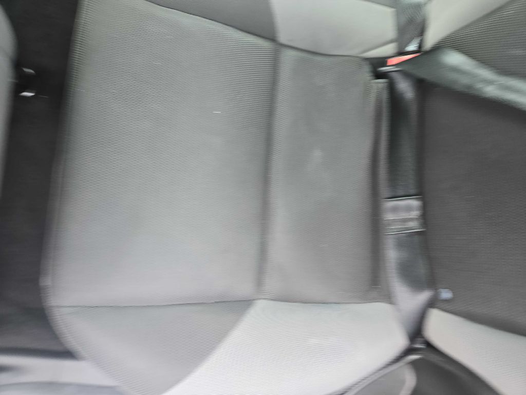 Photo 13 of this FORD FOCUS
