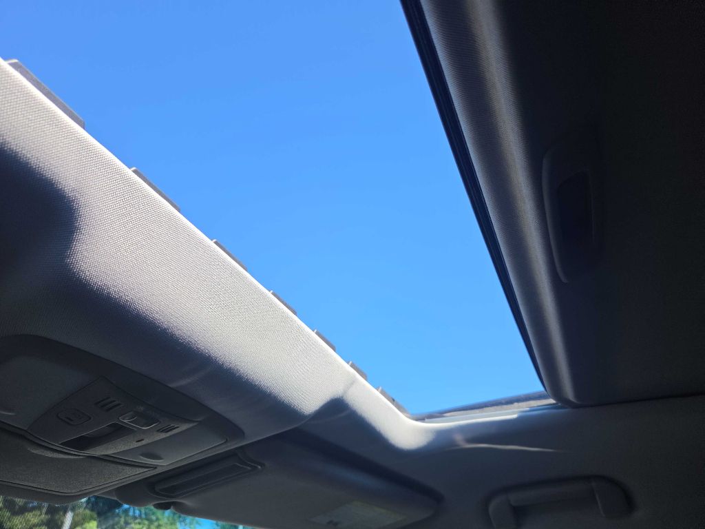 Photo 26 of this INFINITI QX80