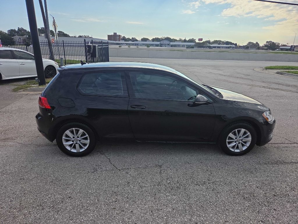 Photo 6 of this VOLKSWAGEN GOLF