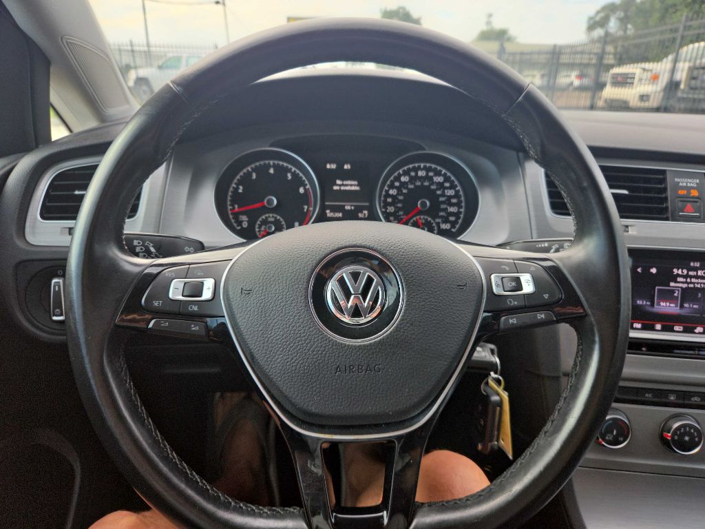 Photo 15 of this VOLKSWAGEN GOLF