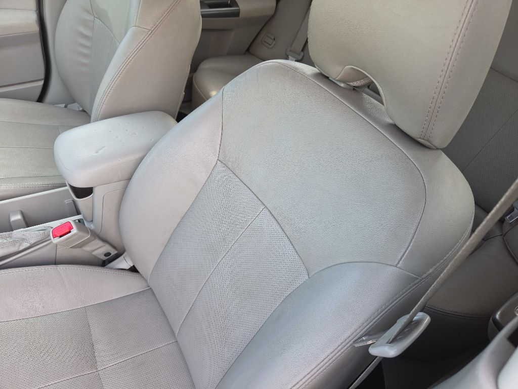 Photo 11 of this SUBARU FORESTER