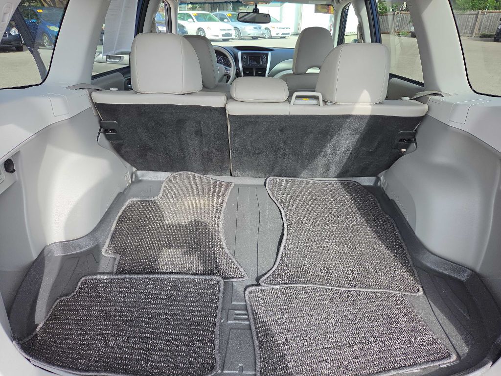 Photo 29 of this SUBARU FORESTER