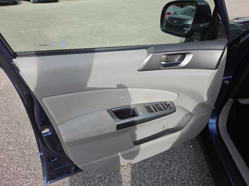 Photo 9 of this SUBARU FORESTER