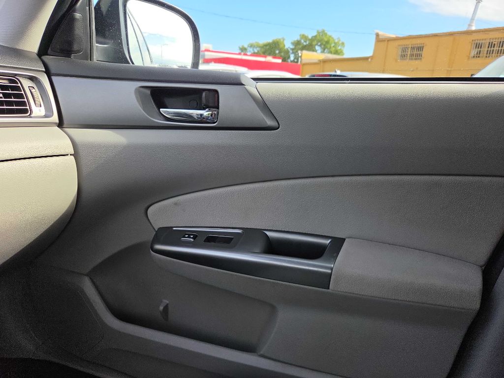 Photo 22 of this SUBARU FORESTER