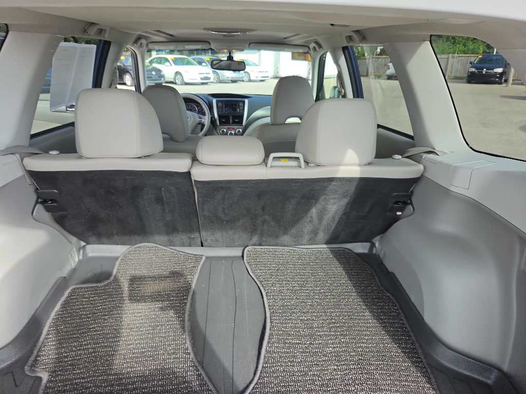 Photo 32 of this SUBARU FORESTER