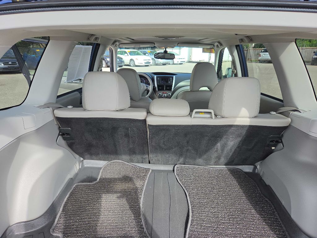 Photo 31 of this SUBARU FORESTER