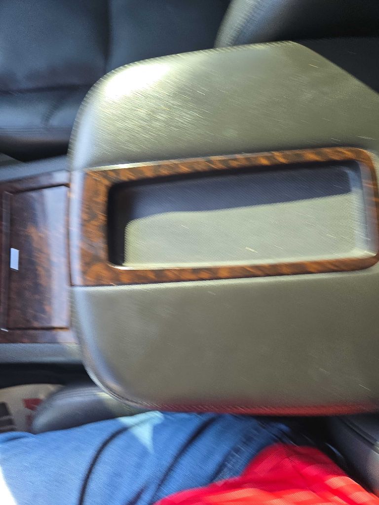 Photo 30 of this GMC YUKON