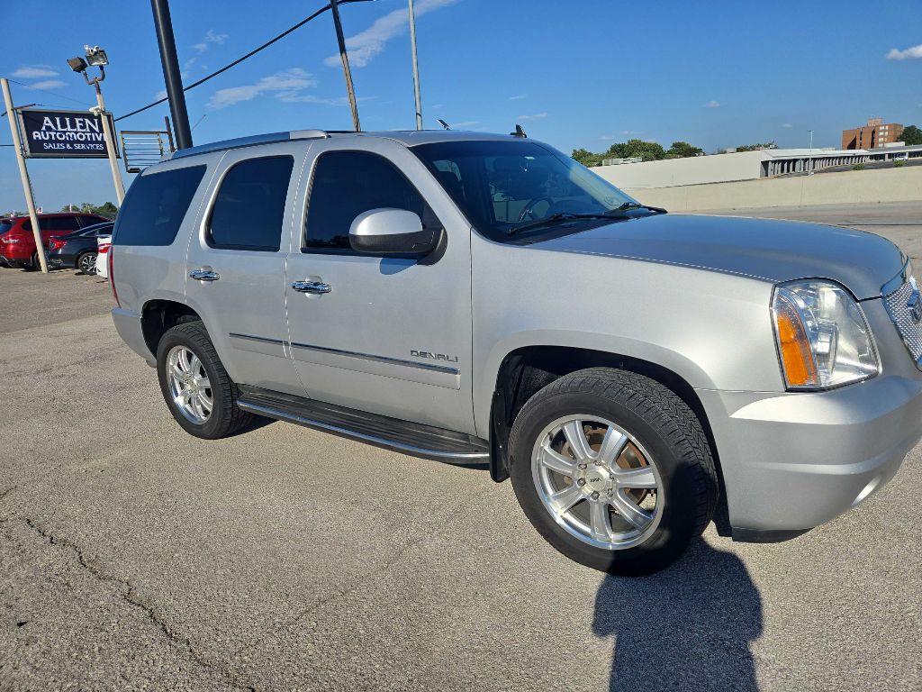 Photo 7 of this GMC YUKON