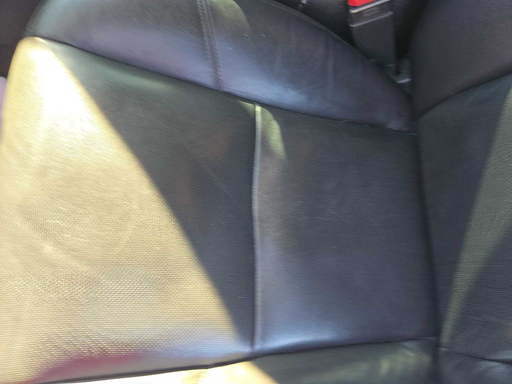 Photo 11 of this GMC YUKON