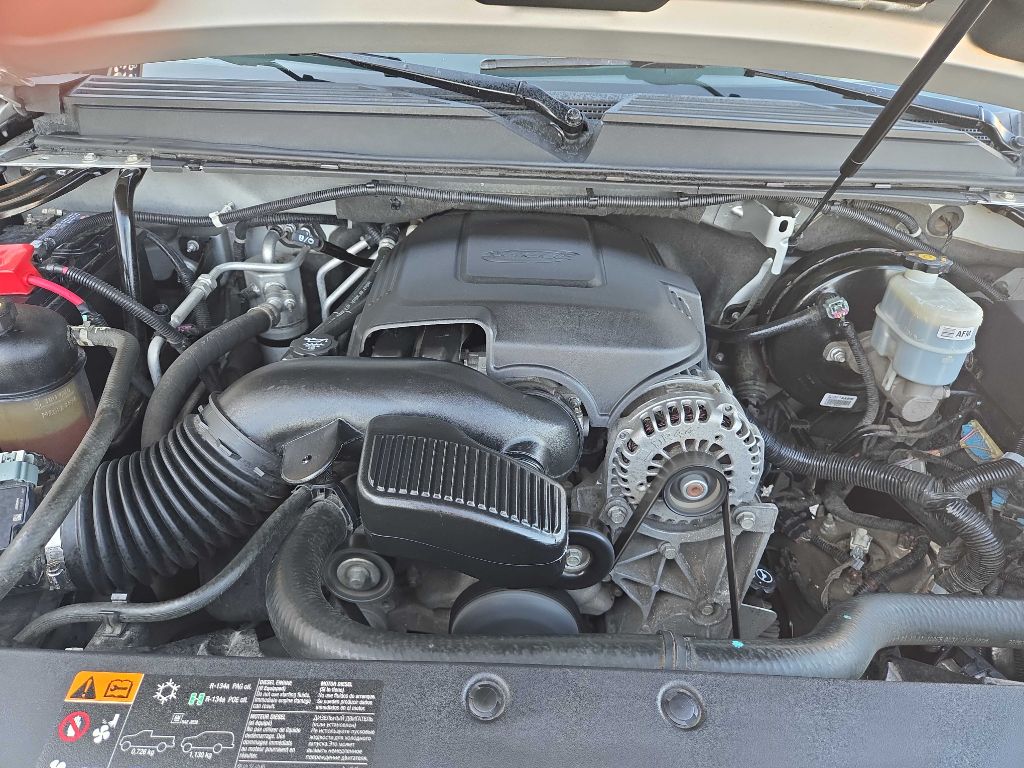 Photo 36 of this GMC YUKON
