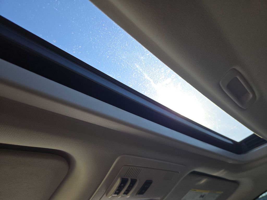 Photo 29 of this GMC YUKON