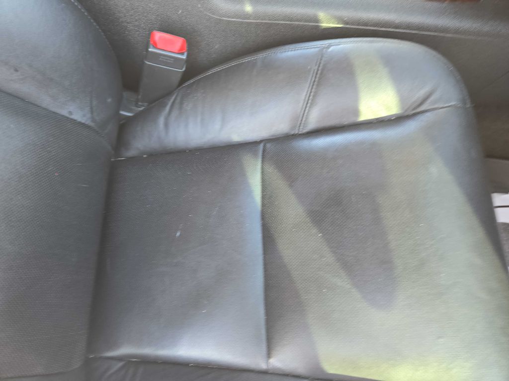 Photo 24 of this GMC YUKON