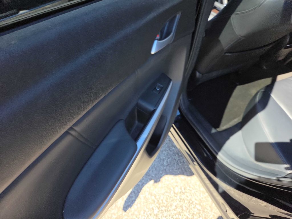 Photo 27 of this HONDA CROSSTOUR