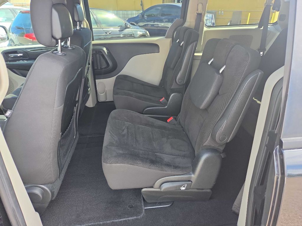 Photo 24 of this DODGE GRAND CARAVAN