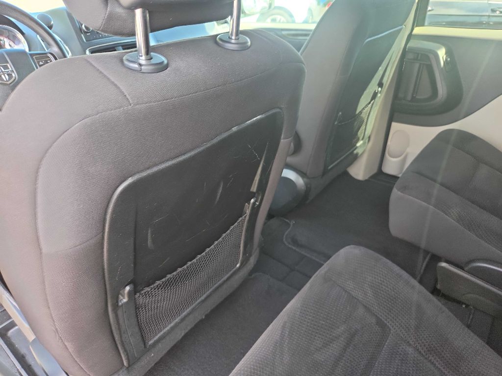Photo 27 of this DODGE GRAND CARAVAN