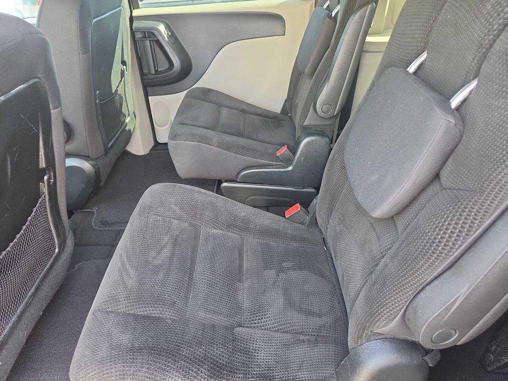 Photo 26 of this DODGE GRAND CARAVAN