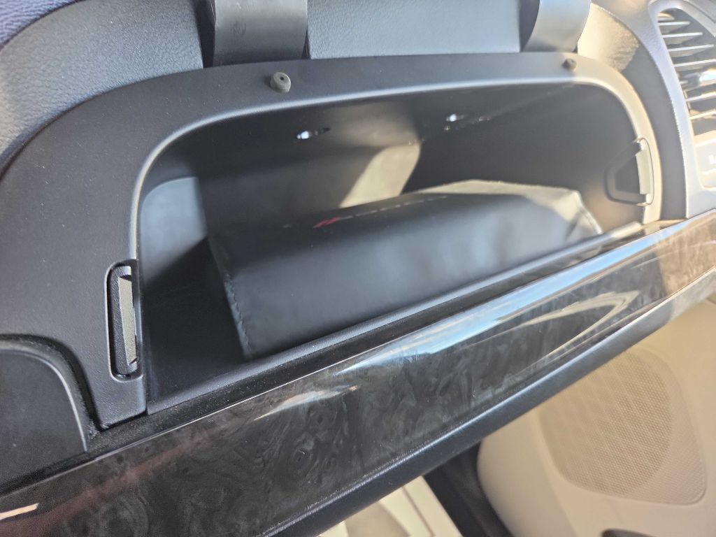 Photo 20 of this DODGE GRAND CARAVAN