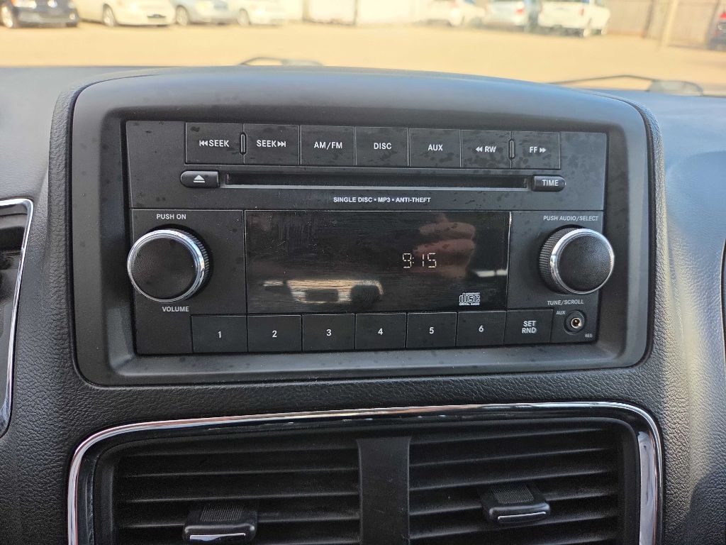 Photo 18 of this DODGE GRAND CARAVAN