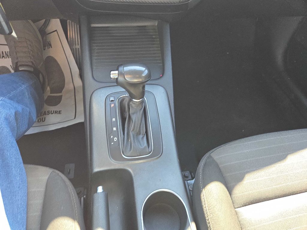 Photo 27 of this KIA FORTE5
