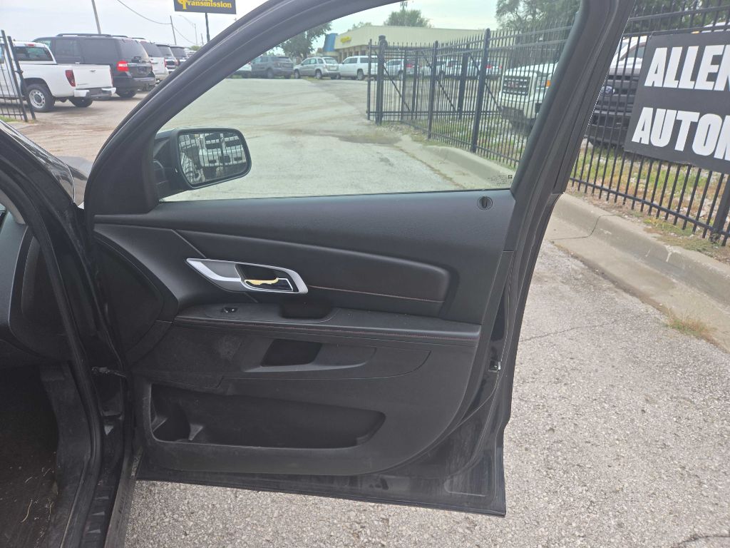 Photo 16 of this GMC TERRAIN