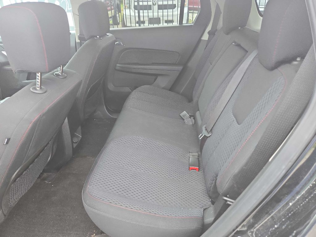 Photo 13 of this GMC TERRAIN