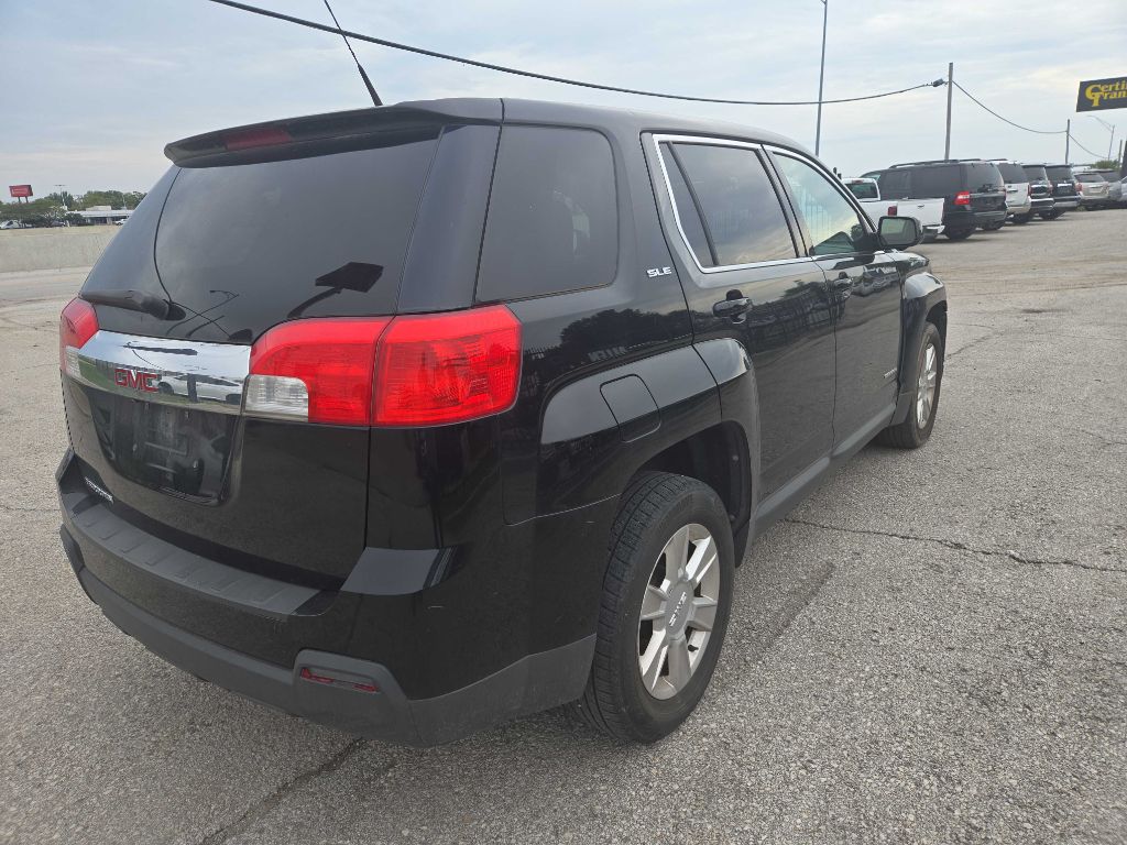 Photo 4 of this GMC TERRAIN