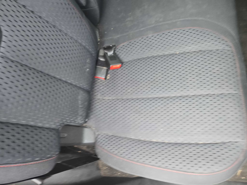 Photo 23 of this GMC TERRAIN