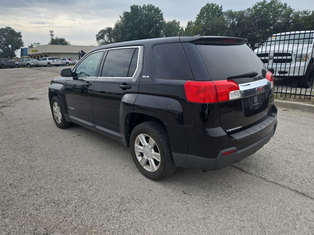 Photo 3 of this GMC TERRAIN