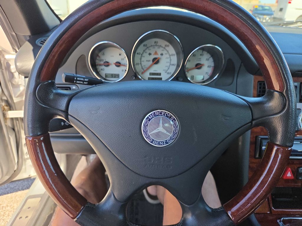 Photo 15 of this MERCEDES-BENZ SLK