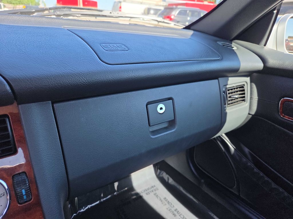Photo 22 of this MERCEDES-BENZ SLK