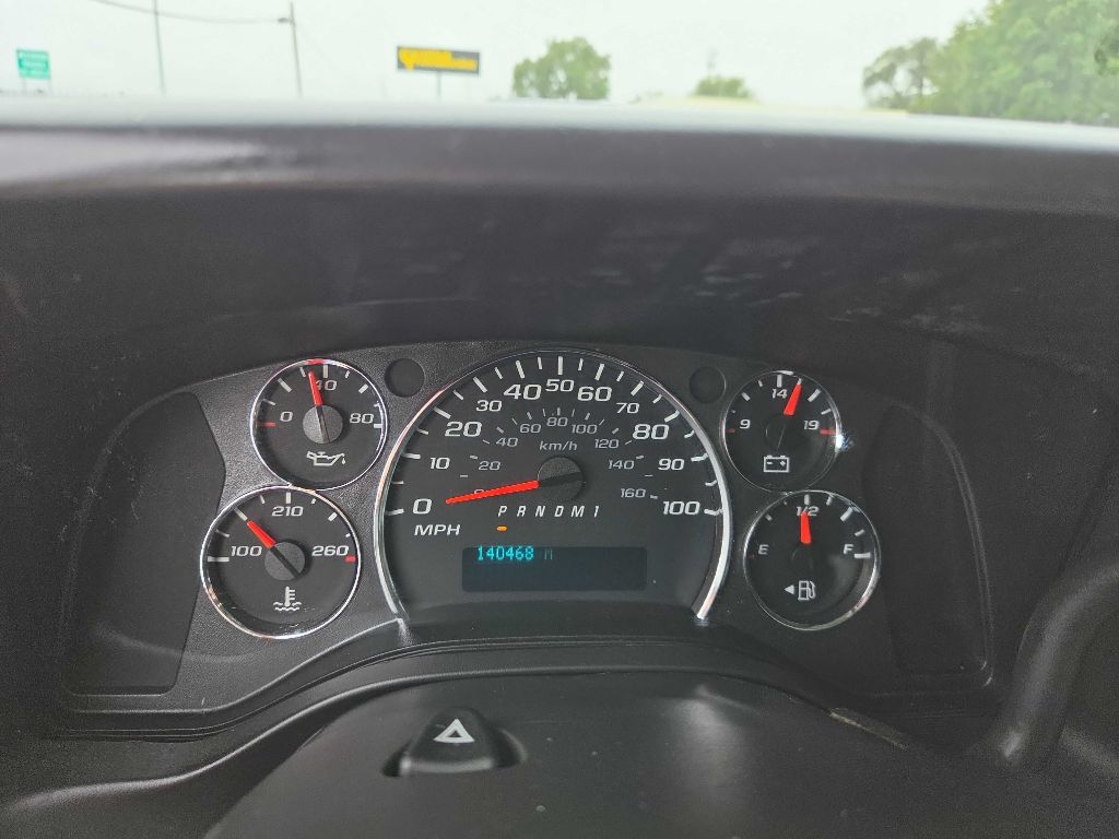 Photo 15 of this CHEVROLET EXPRESS