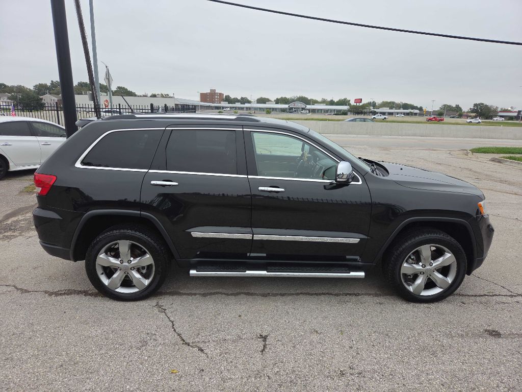 Photo 7 of this JEEP GRAND CHEROKEE
