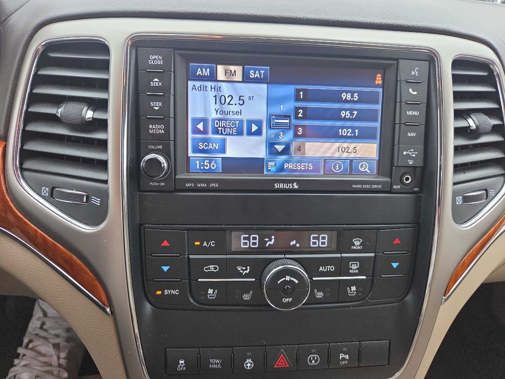 Photo 17 of this JEEP GRAND CHEROKEE